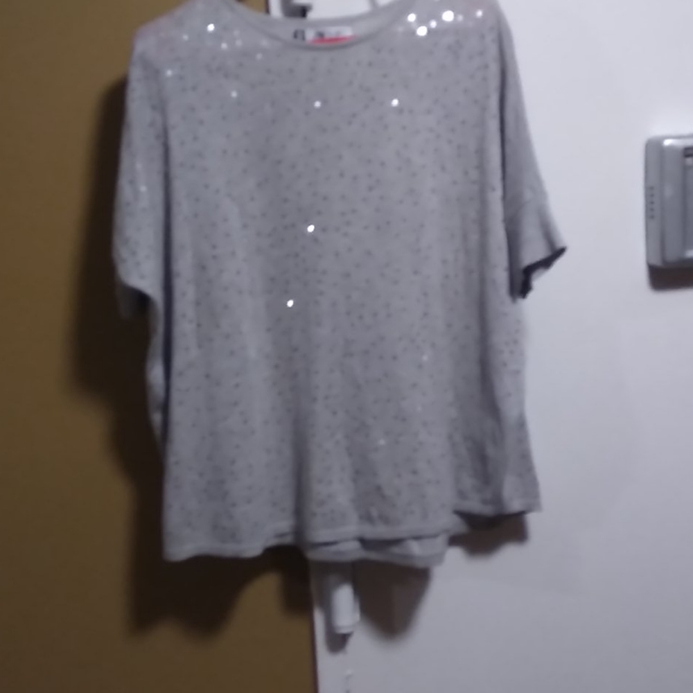 Sweater - Picture 5 of 8
